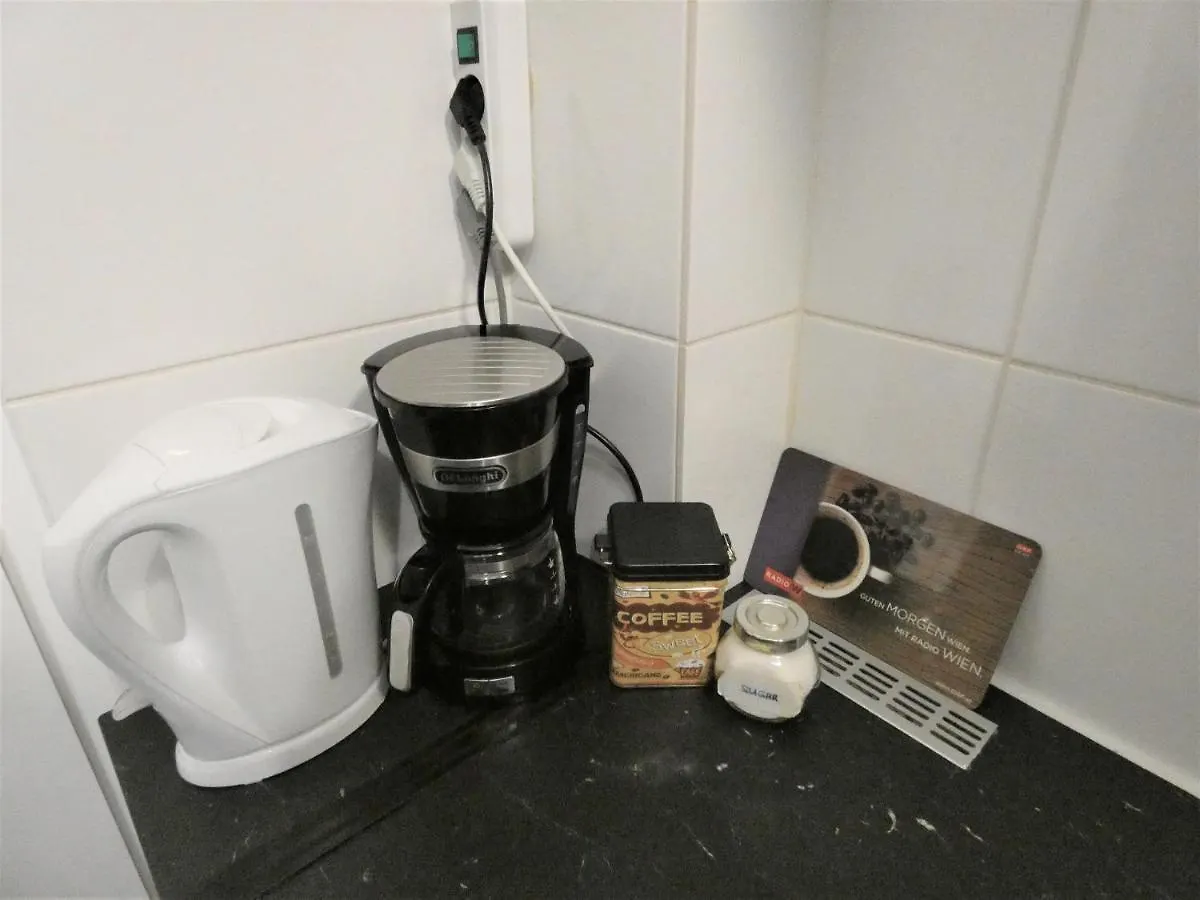 Msq Diana Vienna - 10 Min From City Center - Free Coffee And Tea - High Speed Internet 0*,