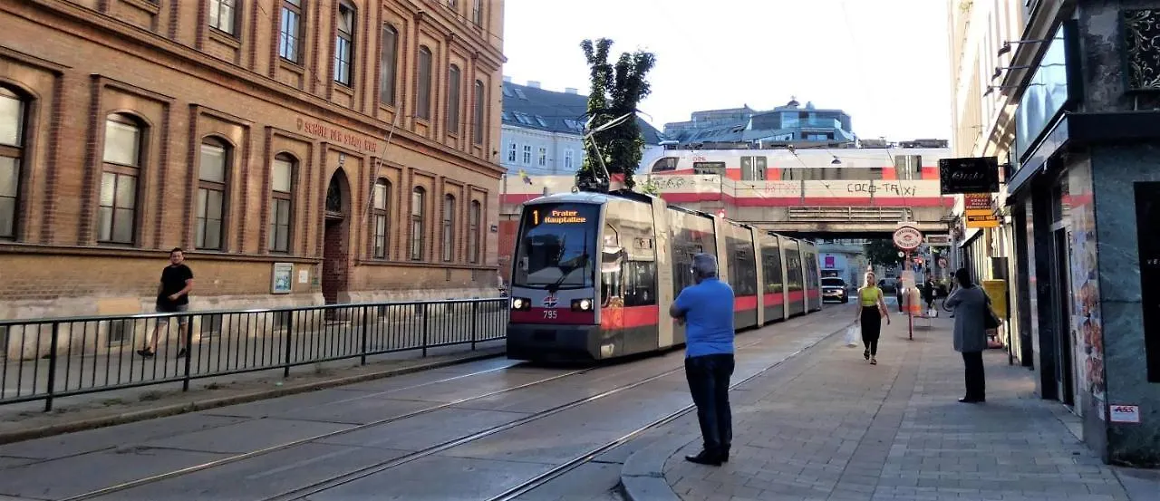 Msq Diana Vienna - 10 Min From City Center - Free Coffee And Tea - High Speed Internet