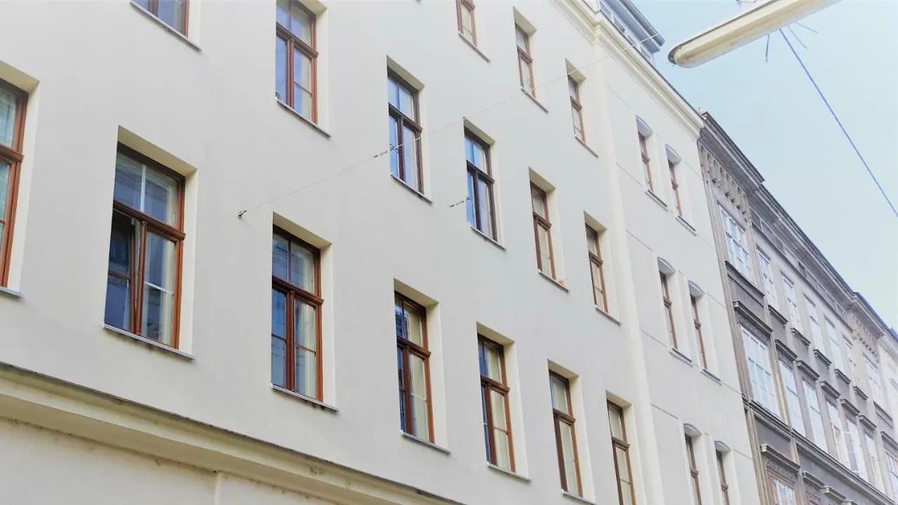 Msq Diana Vienna - 10 Min From City Center - Free Coffee And Tea - High Speed Internet Österreich